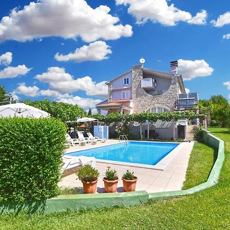 Double Room With Pool 2261 Медулин Экстерьер фото